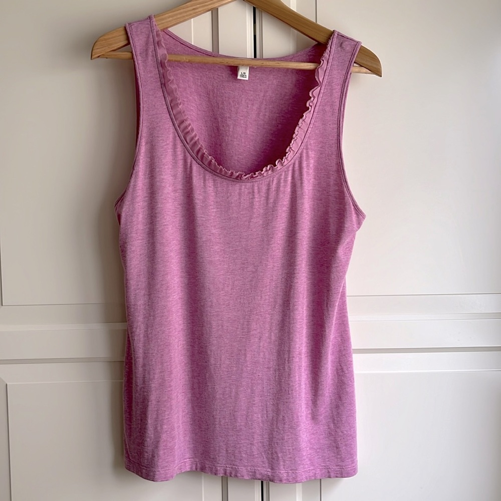 Banana Republic heathered pink tank with ruffled scoop neck Size US L